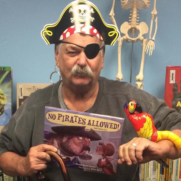 Pirate Robert Dorer at McDermott.jpg 